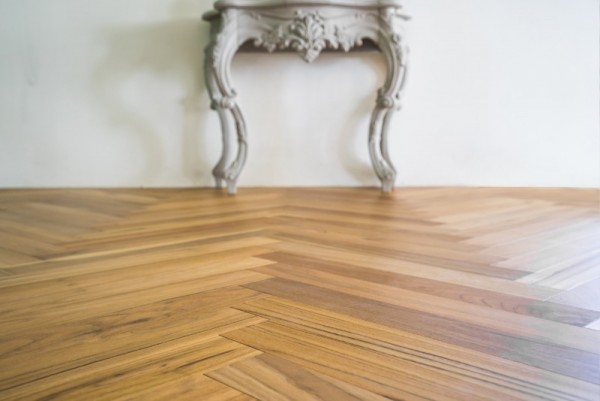 7. 7번촬영_3층_러스틱티크S헤링본시공 (2).jpg